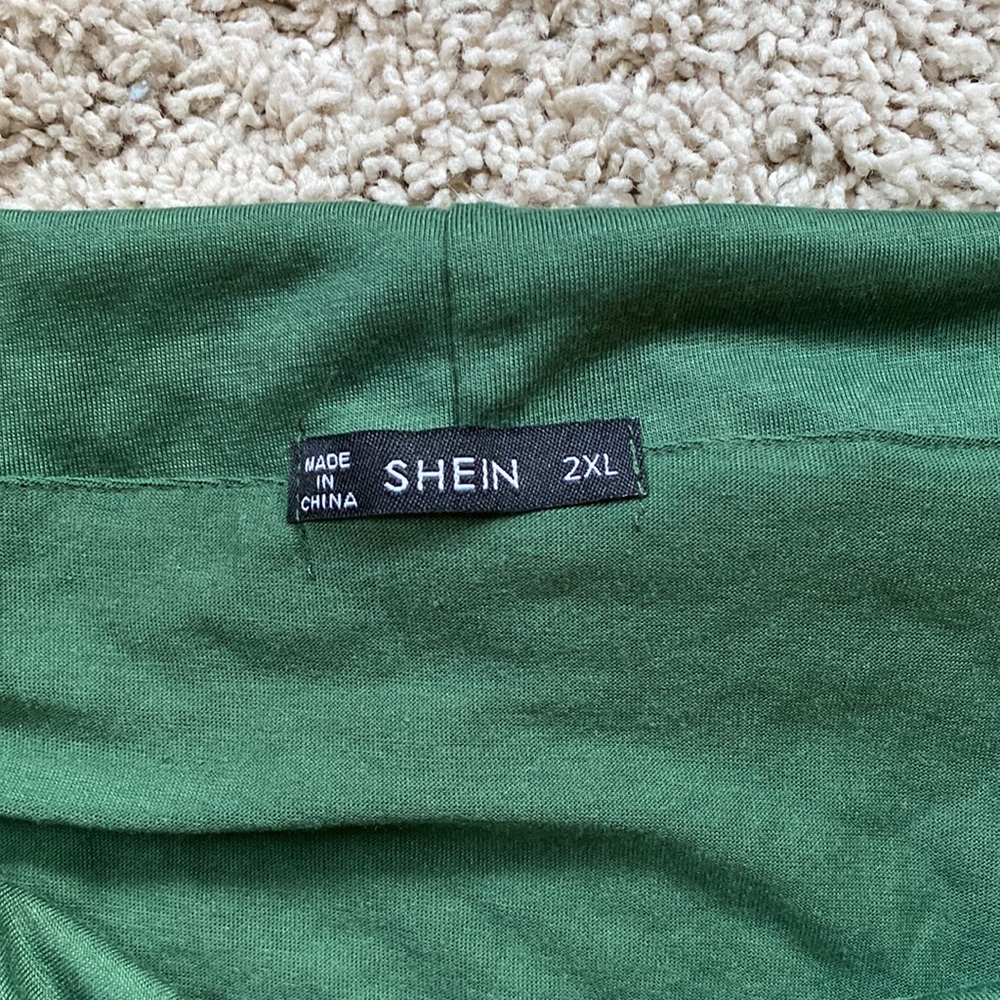 Shein top - Picture 3 of 3